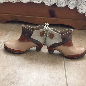 Elite brand boots size 10